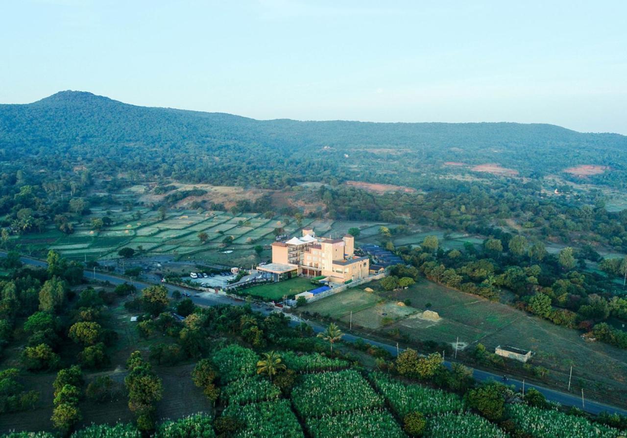 Regenta Resort Belagavi Belgaum Exterior foto
