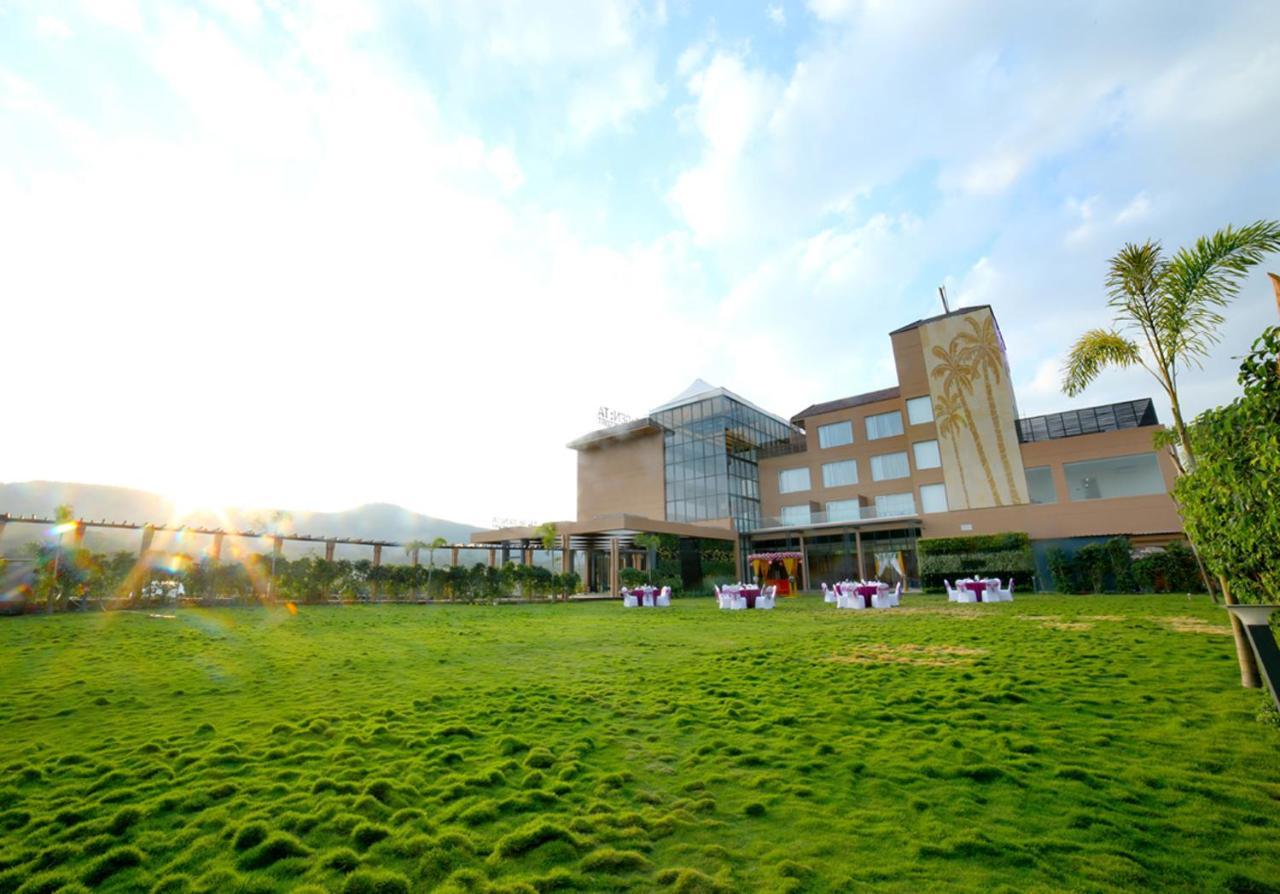 Regenta Resort Belagavi Belgaum Exterior foto