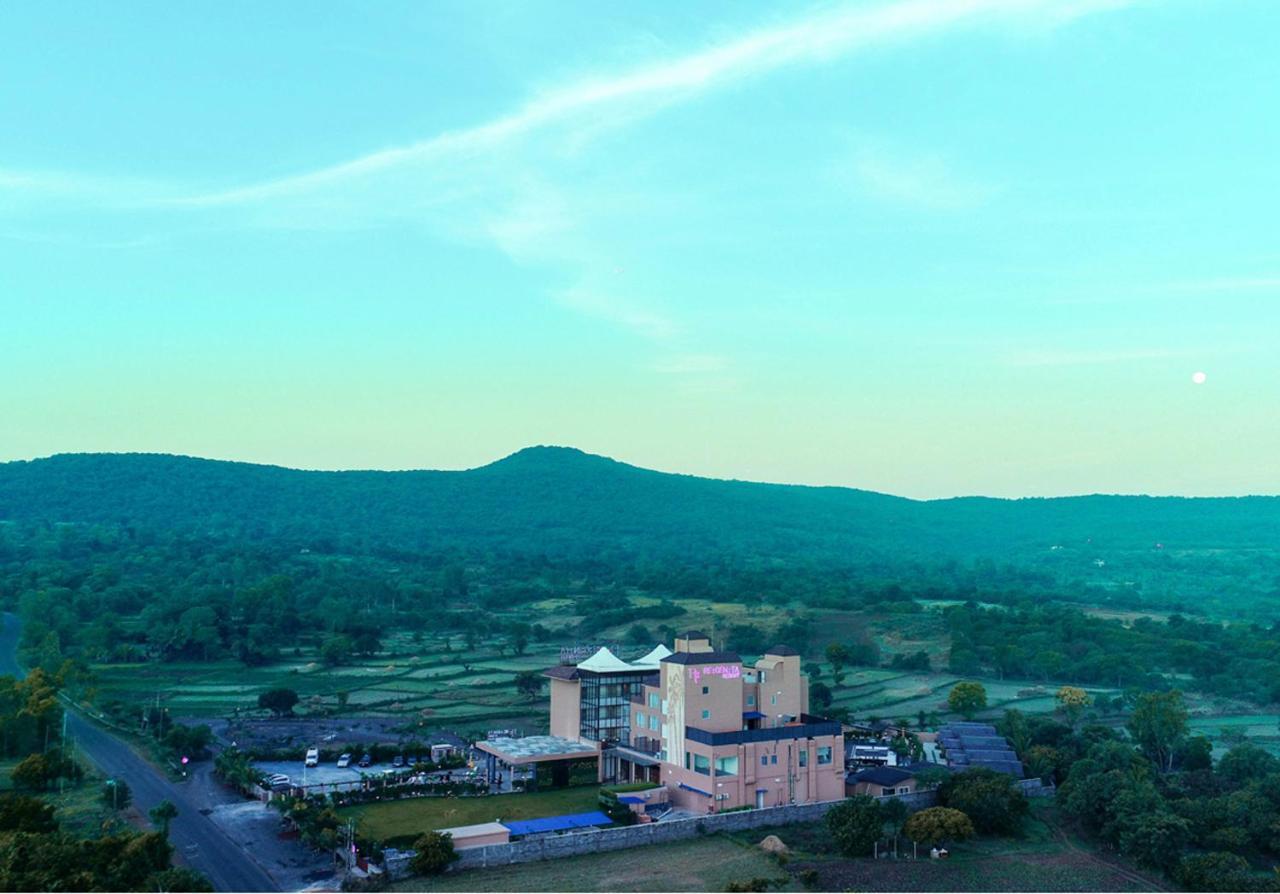 Regenta Resort Belagavi Belgaum Exterior foto